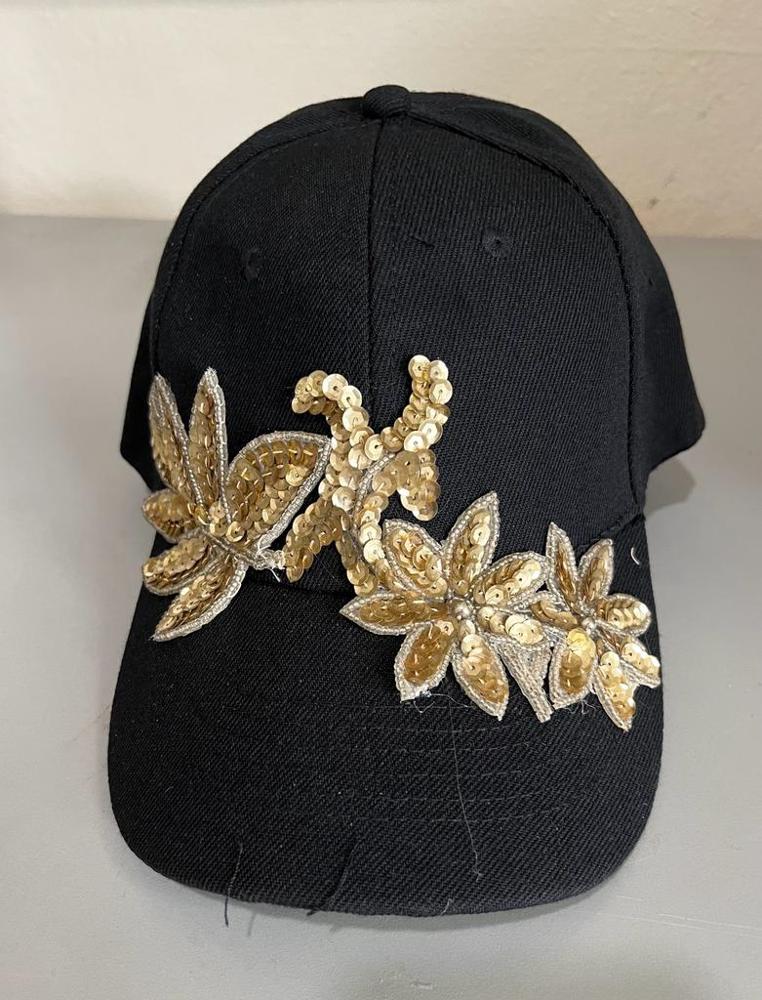 caps